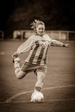 Bild 4199 - B-Juniorinnen SV Henstedt-Ulzburg - Holstein Kiel : Ergebnis: 0:12